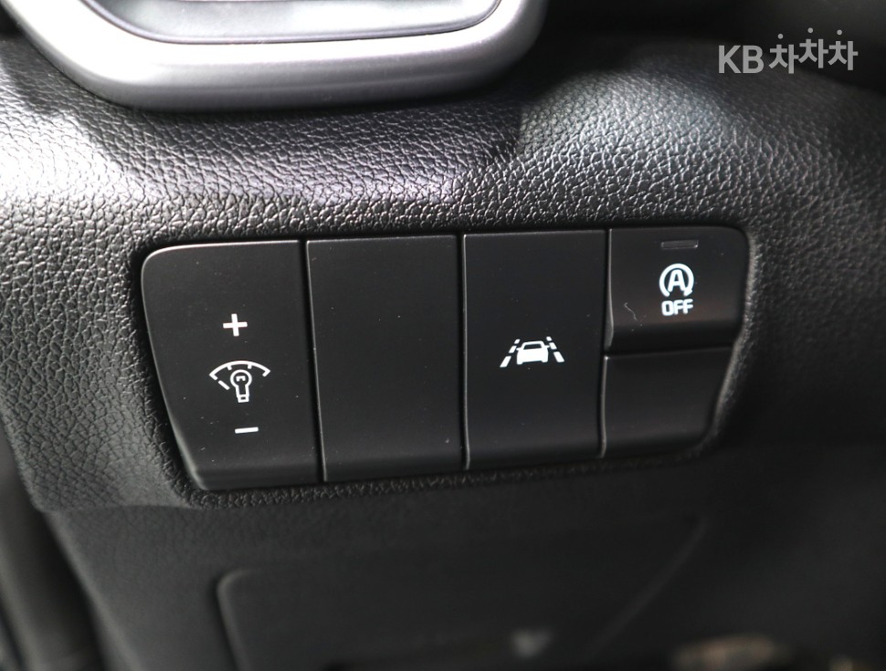 2020 - kia sportage
