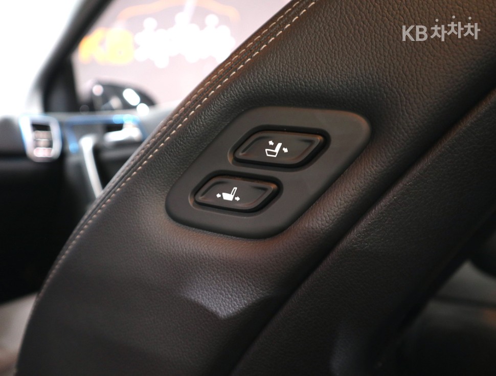 2020 - kia sportage