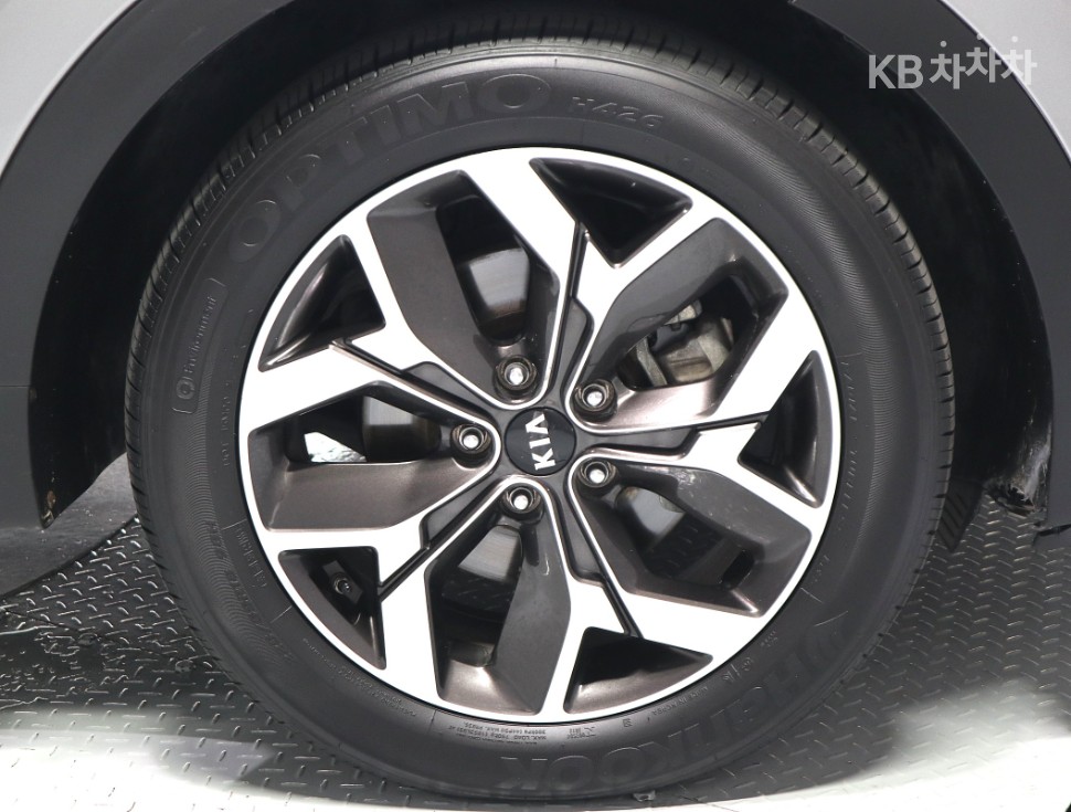 2020 - kia sportage