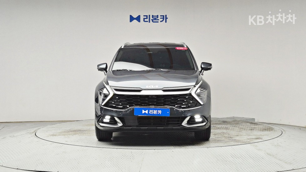 2023 - kia sportage