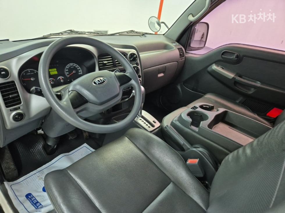 2014 - kia bongo iii