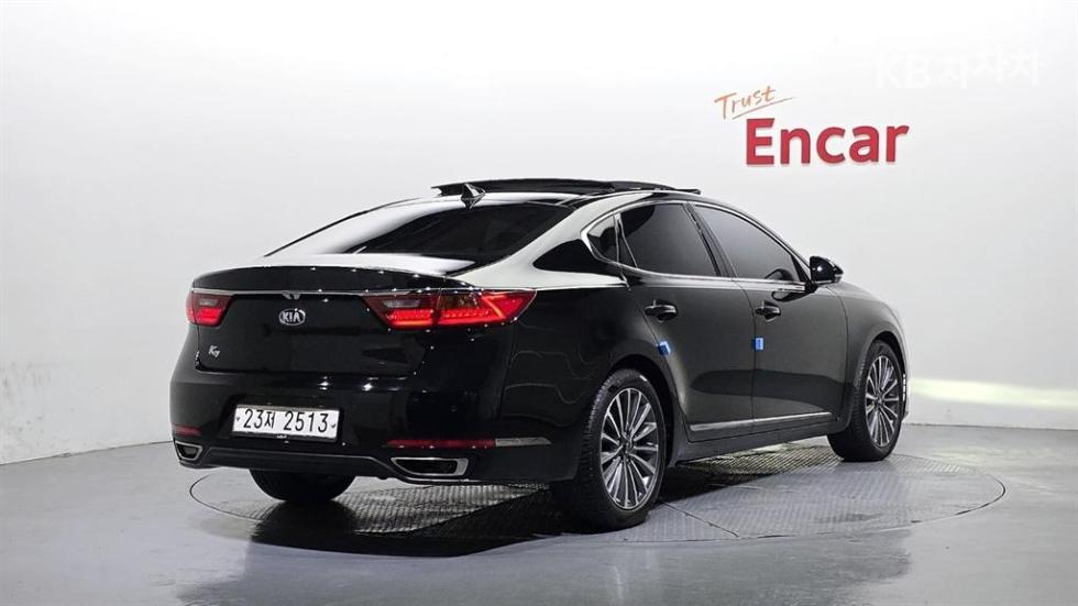 2019 - kia k7