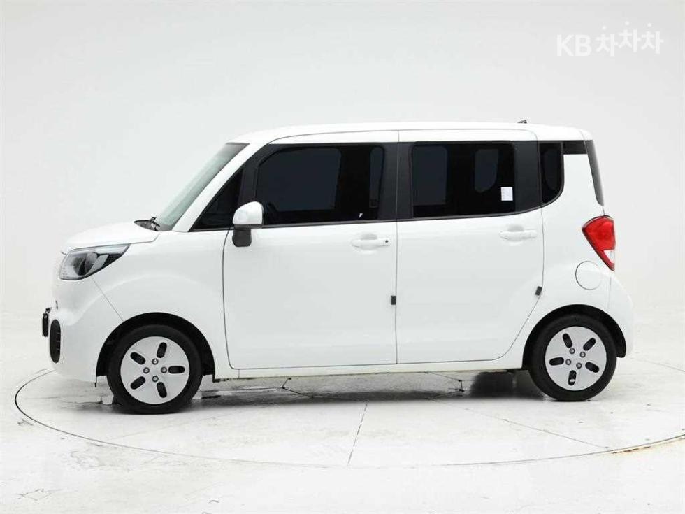 2022 - kia ray
