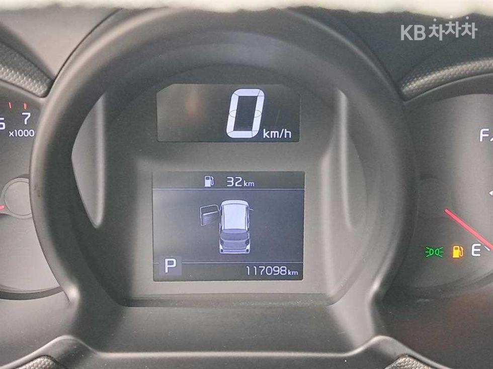 2022 - kia ray