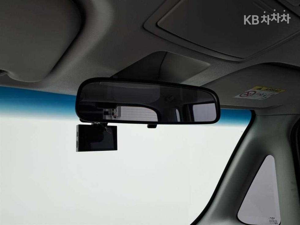 2022 - kia ray