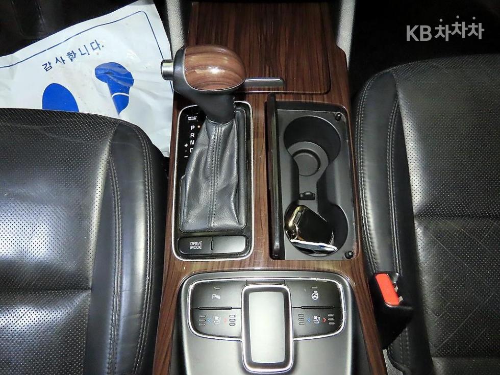 2016 - kia k7