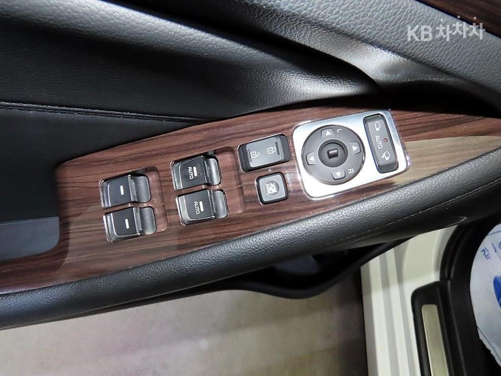 2016 - kia k7