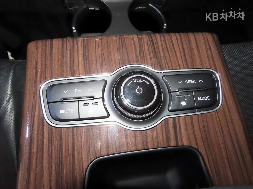 2016 - kia k7