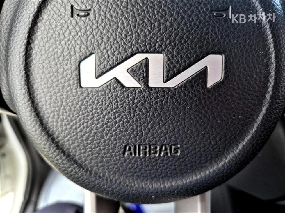 2022 - kia ray