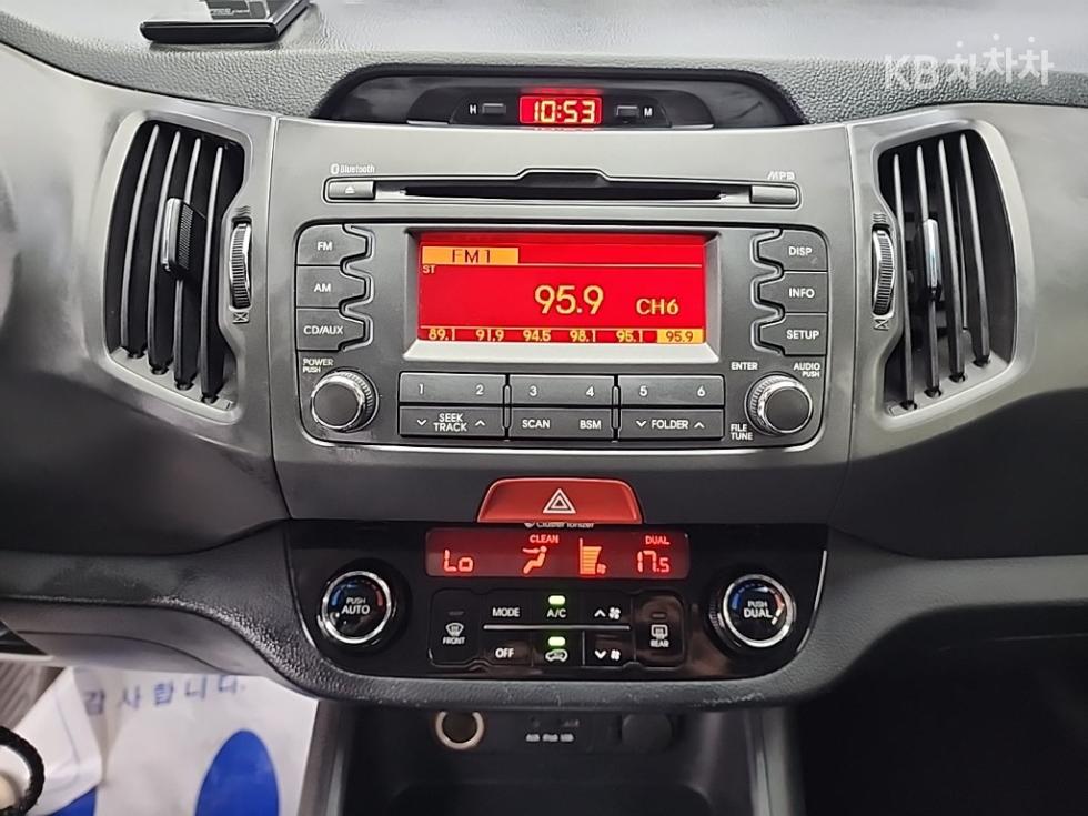 2011 - kia sportage