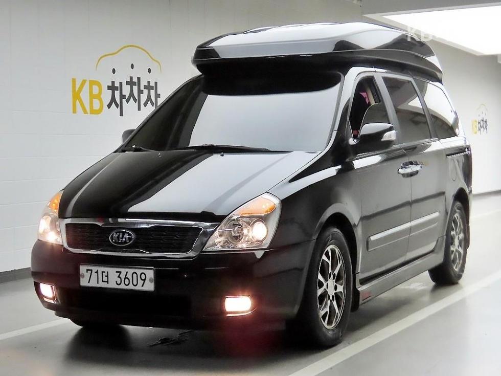 2013 - kia carnival