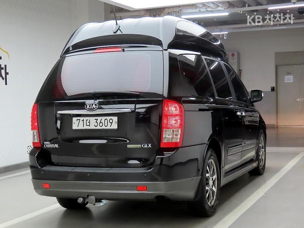 2013 - kia carnival