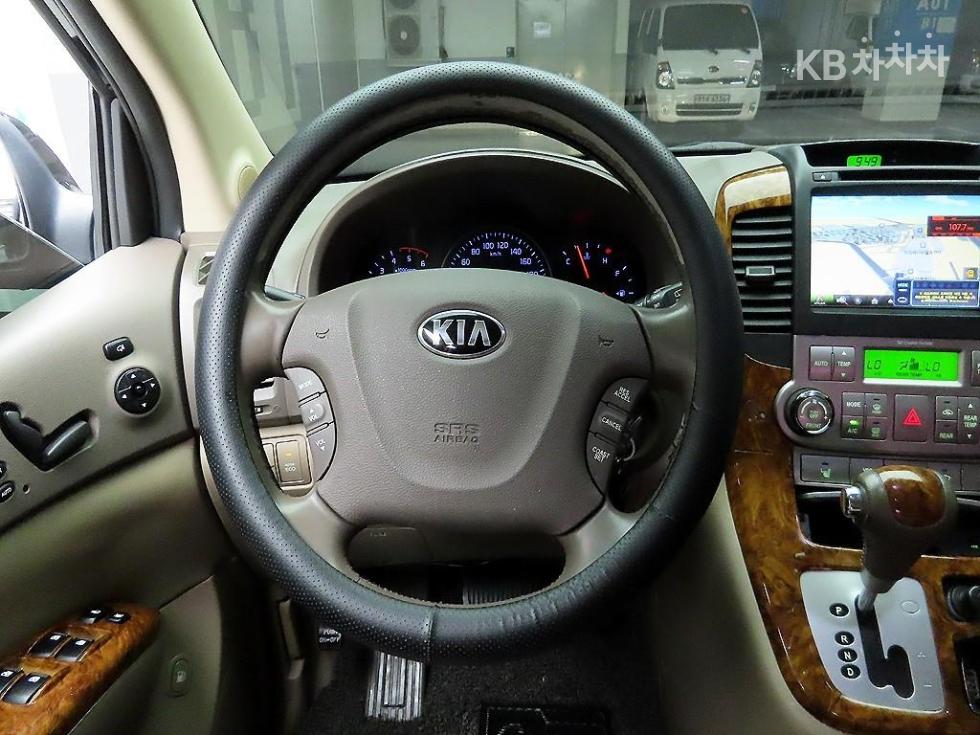 2013 - kia carnival