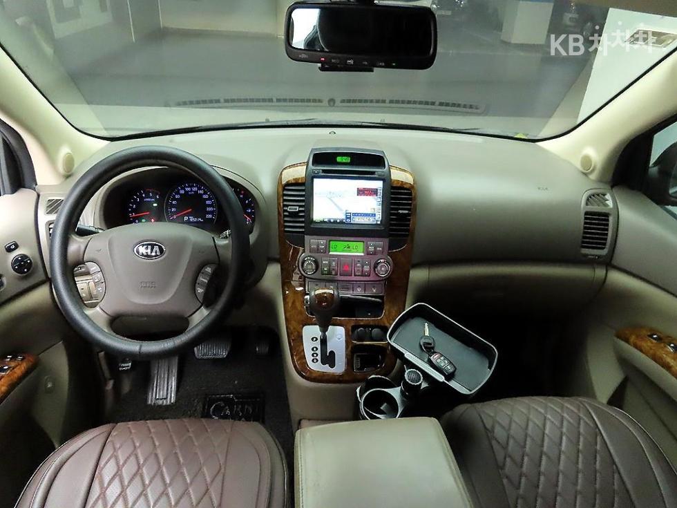 2013 - kia carnival