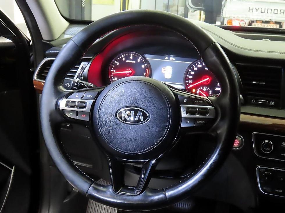 2017 - kia k7