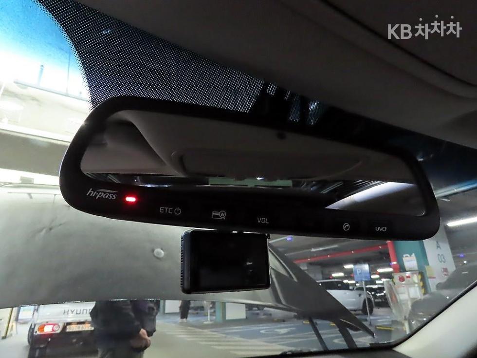 2017 - kia k7