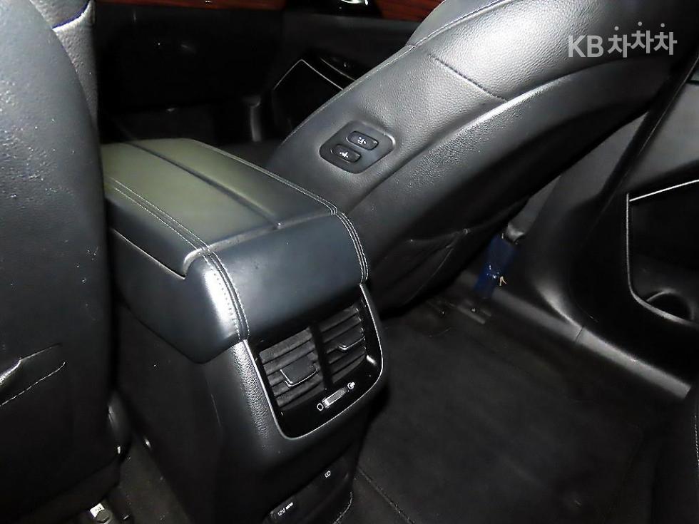 2017 - kia k7
