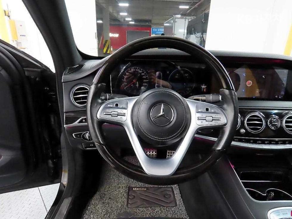 2018 Mercedes-Benz S photo