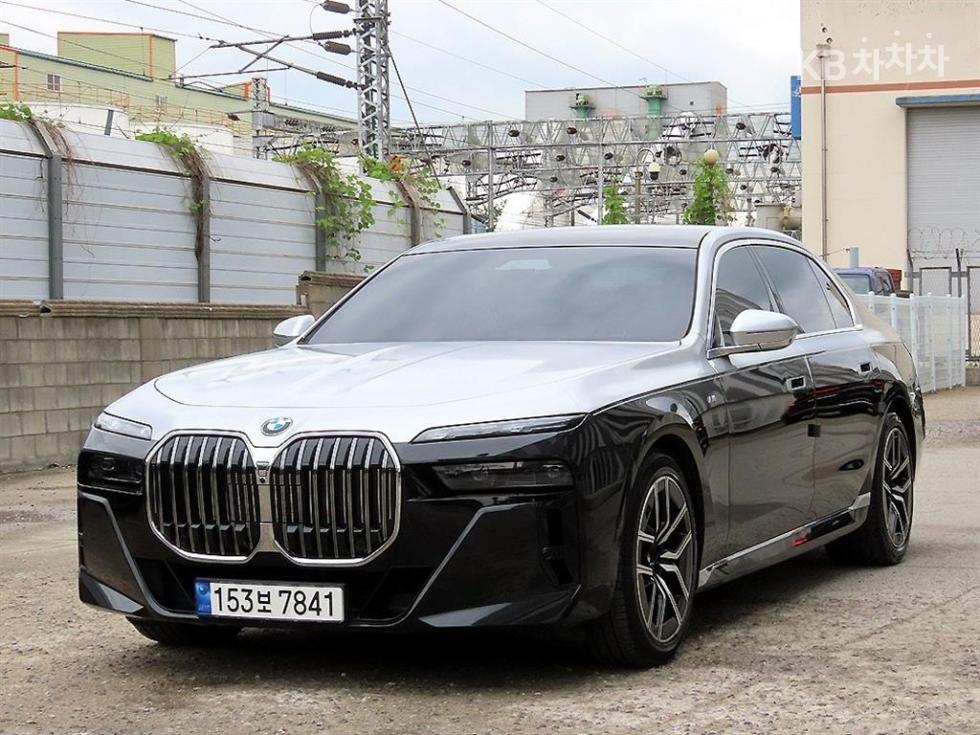 BMW 7er — miniaturë 2