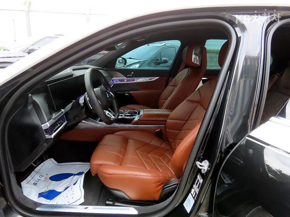 BMW 7er — miniaturë 5