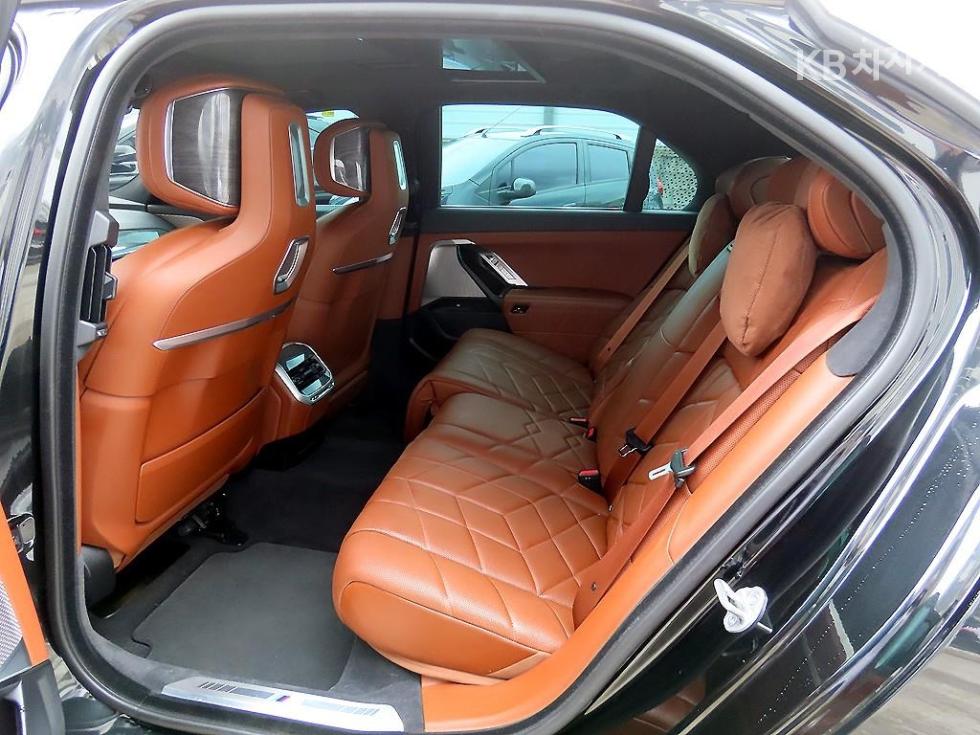 BMW 7er — miniaturë 6