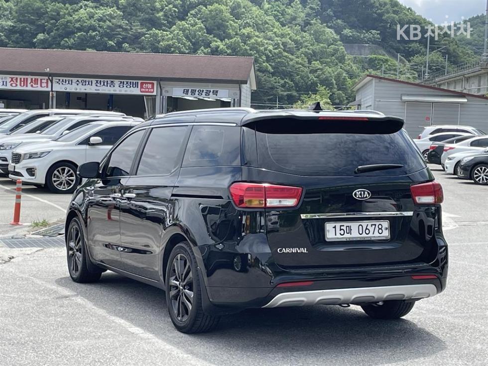 2016 - kia carnival