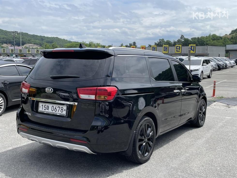 2016 - kia carnival