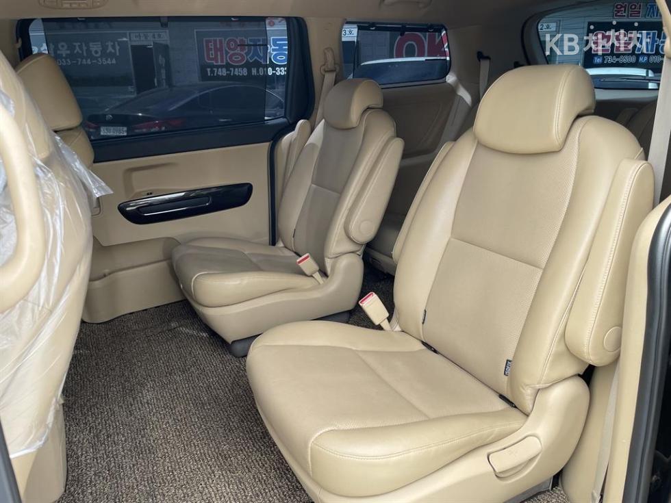 2016 - kia carnival
