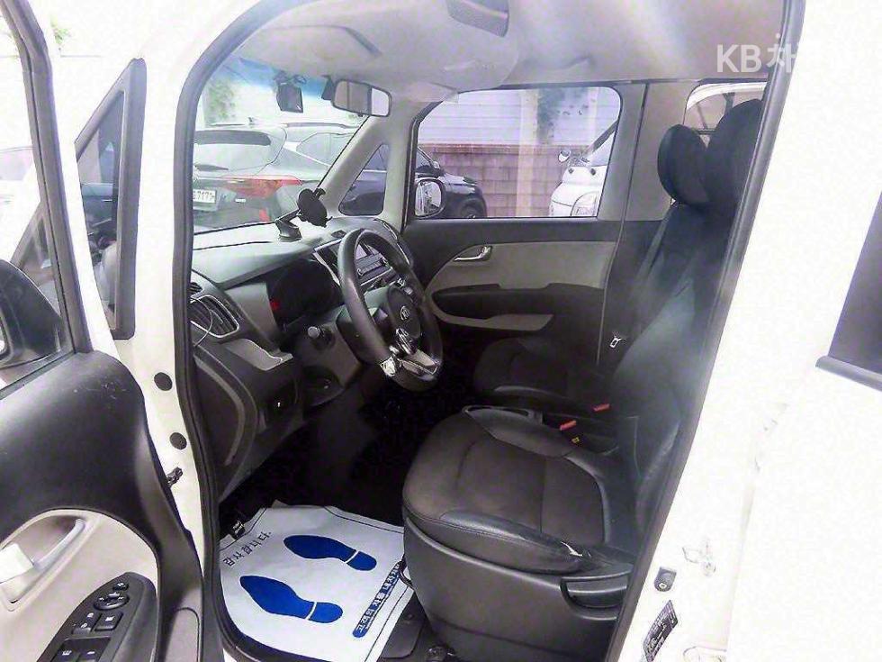 2019 - kia ray