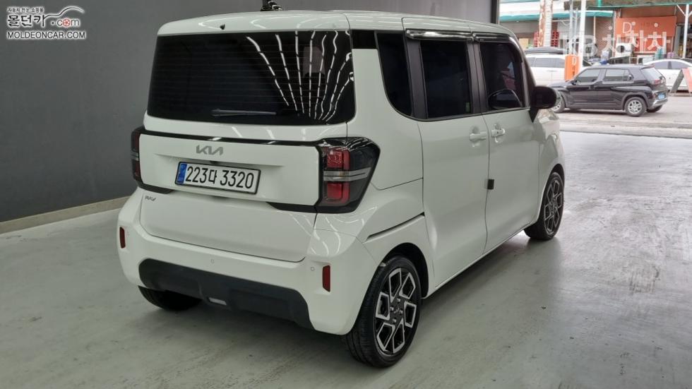 2025 - kia kia