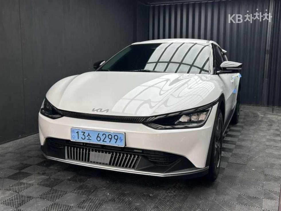 기아 EV6 2021년식 기아 EV6 롱 레인지 2WD 에어