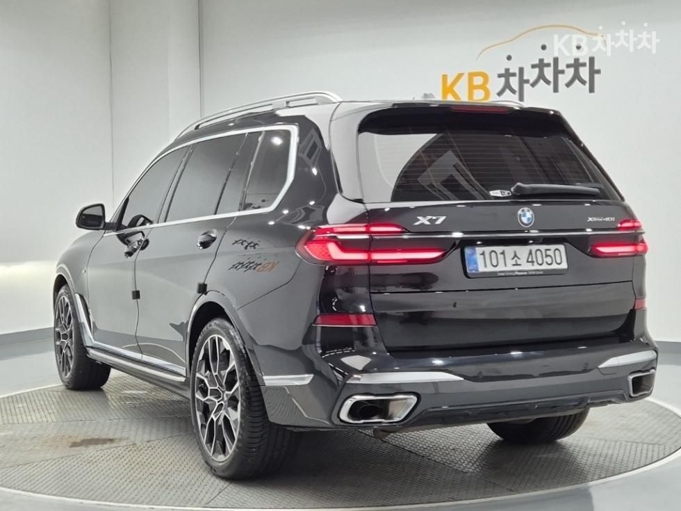 BMW X7 — miniaturë 2