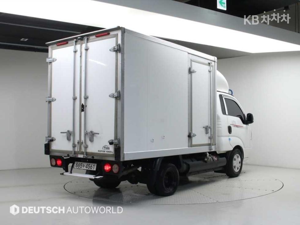 2022 - kia bongo iii