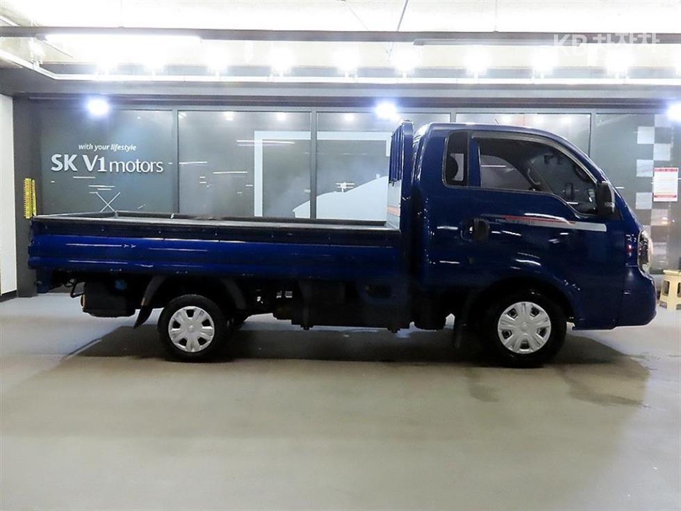 2023 - kia bongo iii