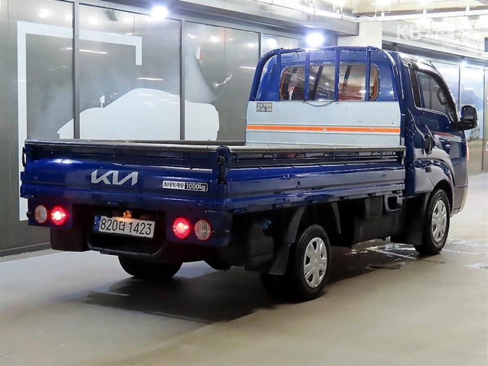 2023 - kia bongo iii