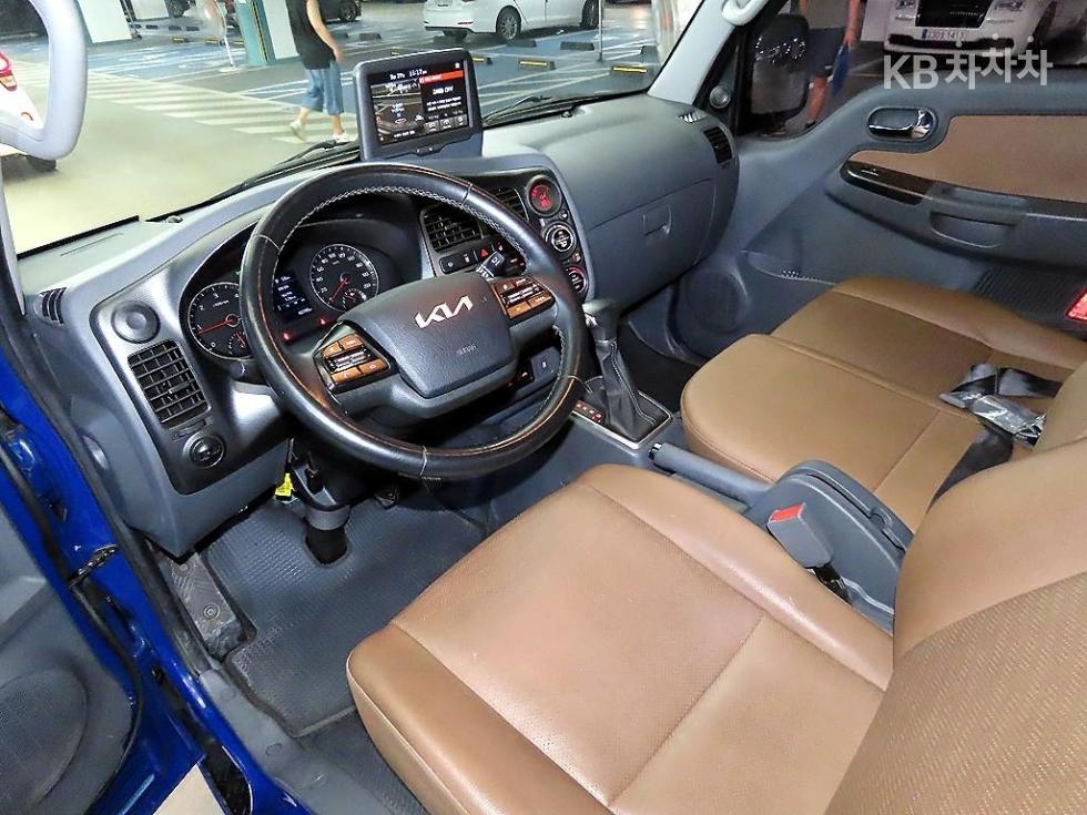 2023 - kia bongo iii