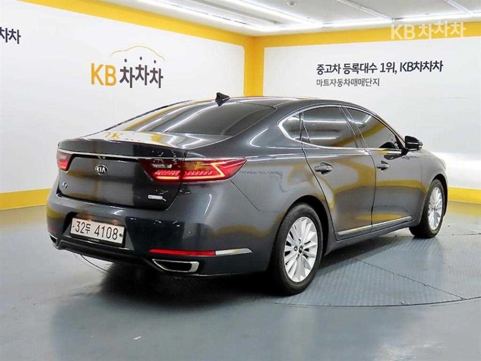 2017 - kia k7