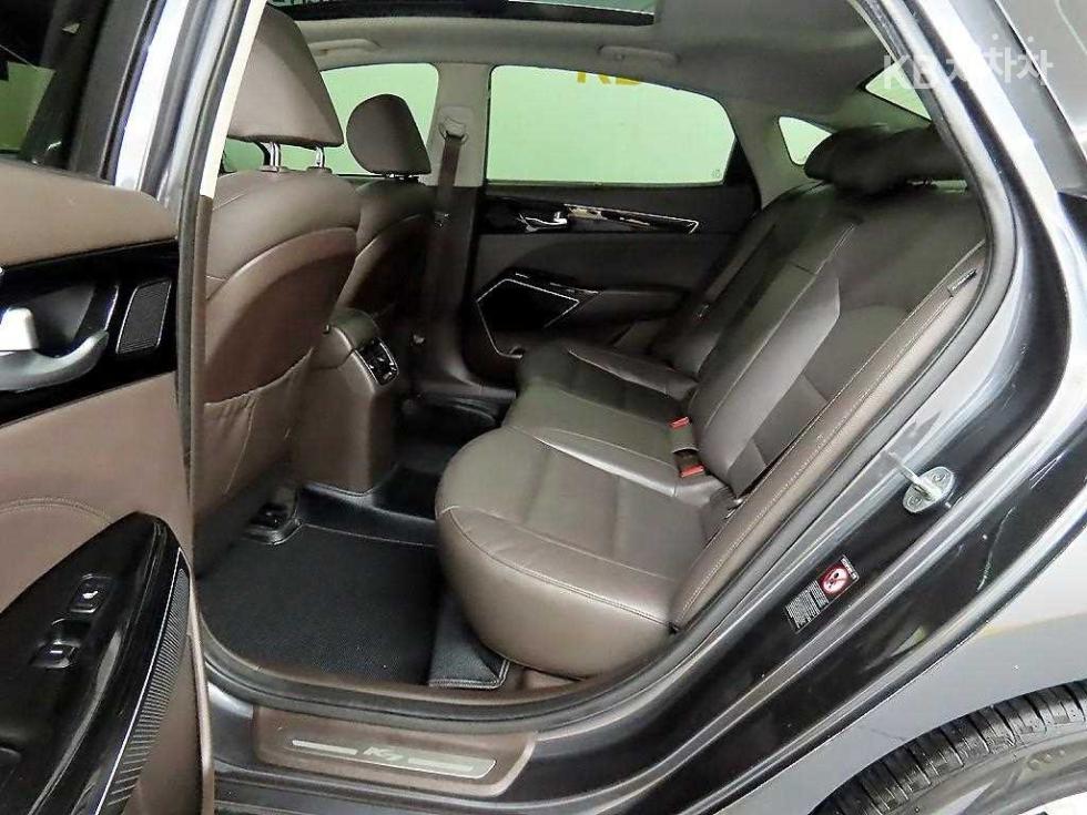 2017 - kia k7