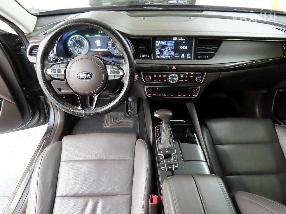 2017 - kia k7