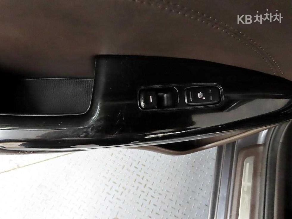 2017 - kia k7