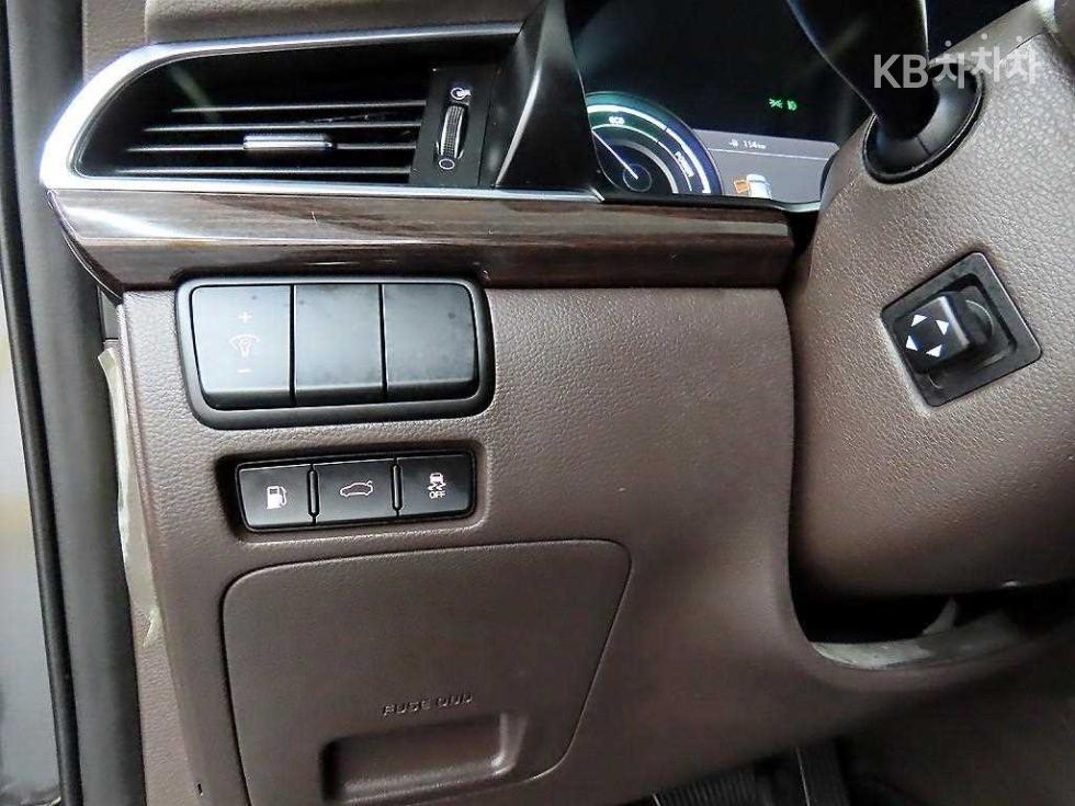 2017 - kia k7