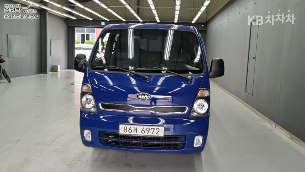 2013 - kia bongo iii
