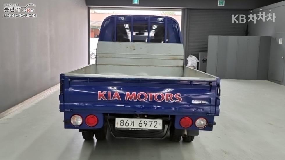 2013 - kia bongo iii