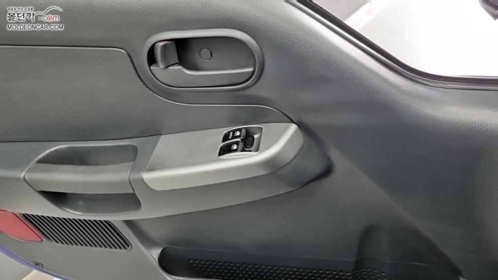2013 - kia bongo iii