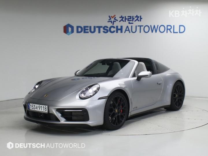 Porsche 911 targa 4 gts — foto 1