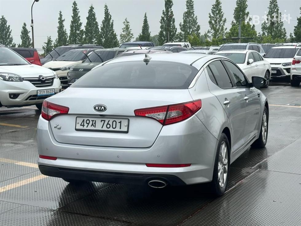 2011 - kia k5