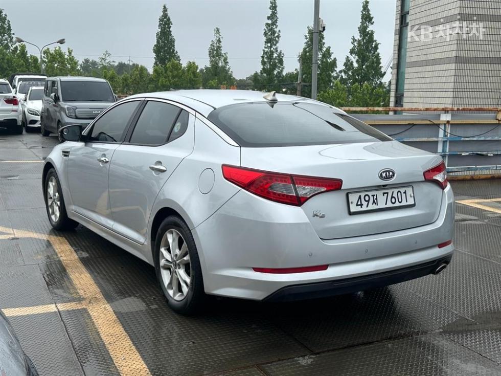 2011 - kia k5
