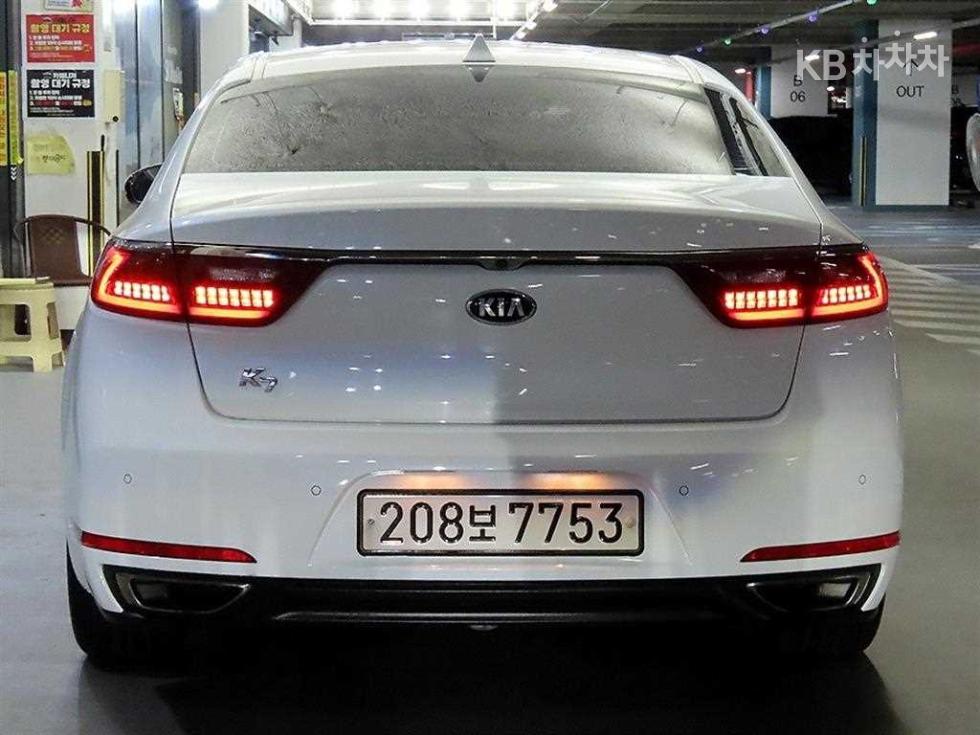 2019 - kia k7