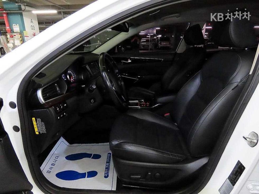 2019 - kia k7