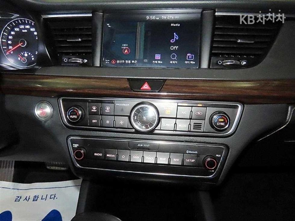 2019 - kia k7